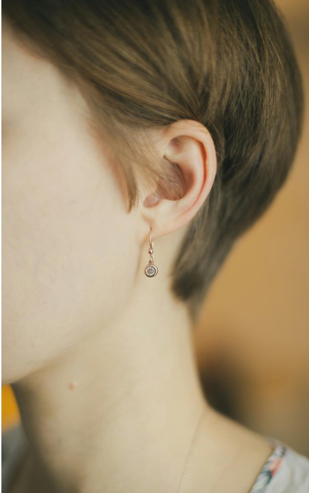 Minimal gold disc pendant